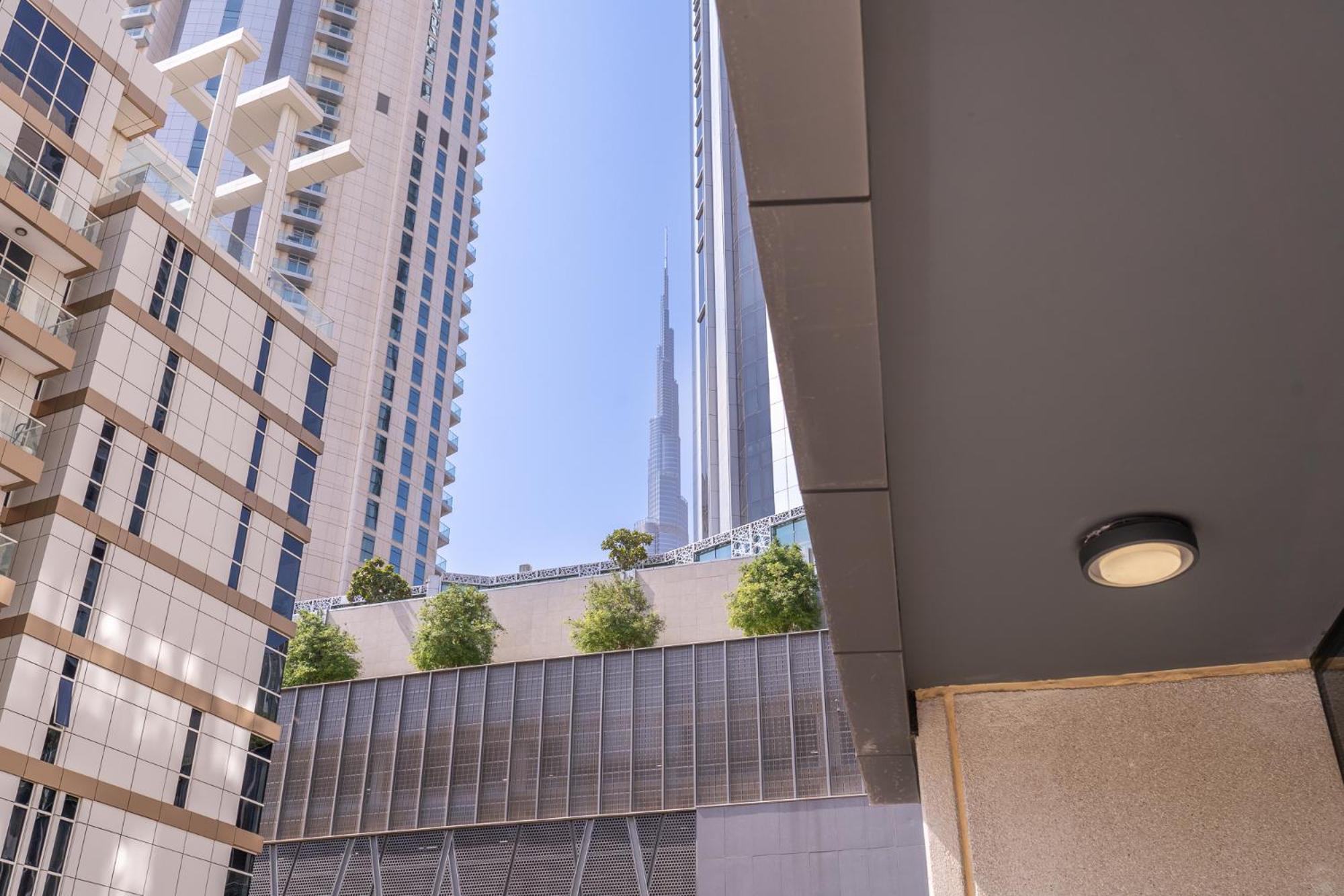 Dunya Tower Luxury And 2 Min Walk To Dubai Mall And Burj Khalifa In Heart Of Downtown Exterior photo
